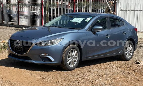 Oofamaa Mazda Axela Blue Makiinaa iti Nairobi keessatti Nairobi keessatti