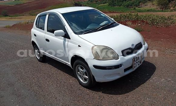 Oofamaa Toyota Vitz White Makiinaa iti Kiambu keessatti Central Kenya keessatti Oofamaa Toyota Vitz White Makiinaa iti Kiambu keessatti Central Kenya keessatti