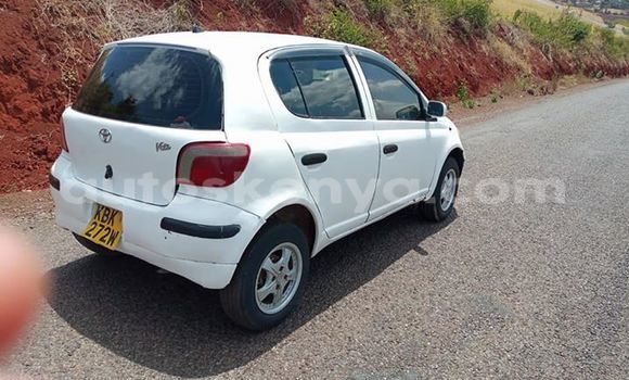 Oofamaa Toyota Vitz White Makiinaa iti Kiambu keessatti Central Kenya keessatti Oofamaa Toyota Vitz White Makiinaa iti Kiambu keessatti Central Kenya keessatti