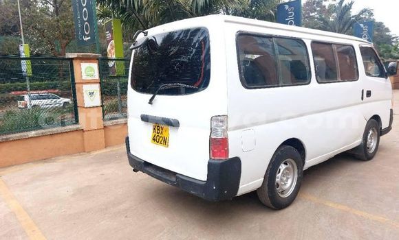 Oofamaa Nissan Caravan White Makiinaa iti Nairobi keessatti Nairobi keessatti Oofamaa Nissan Caravan White Makiinaa iti Nairobi keessatti Nairobi keessatti