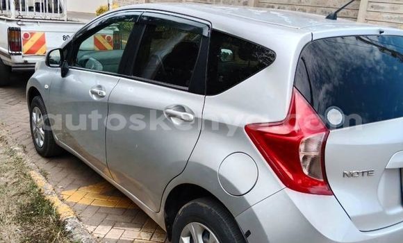 Oofamaa Nissan Note Silver Makiinaa iti Nairobi keessatti Nairobi keessatti Oofamaa Nissan Note Silver Makiinaa iti Nairobi keessatti Nairobi keessatti