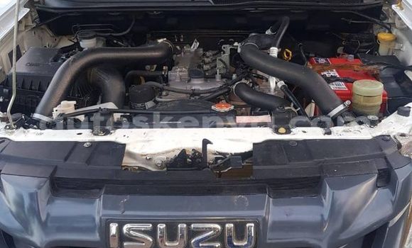 Buy Used Isuzu D–MAX White Car in Nairobi in Nairobi Buy Used Isuzu D–MAX White Car in Nairobi in Nairobi