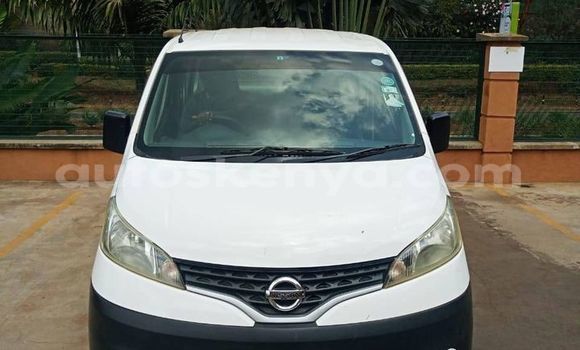Buy Used Nissan NV200 White Car in Nairobi in Nairobi