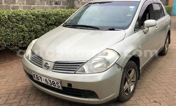 Oofamaa Nissan tiida Beige Makiinaa iti Nairobi keessatti Nairobi keessatti Oofamaa Nissan tiida Beige Makiinaa iti Nairobi keessatti Nairobi keessatti