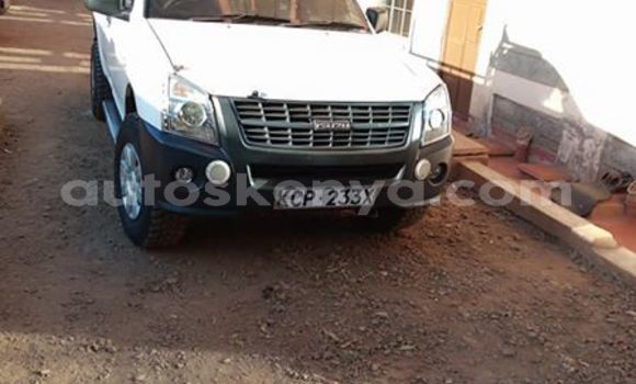 Oofamaa Isuzu D–MAX White Makiinaa iti Kiambu keessatti Central Kenya keessatti Oofamaa Isuzu D–MAX White Makiinaa iti Kiambu keessatti Central Kenya keessatti