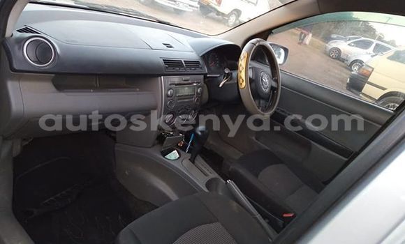 Oofamaa Mazda Demio Silver Makiinaa iti Kiambu keessatti Central Kenya keessatti Oofamaa Mazda Demio Silver Makiinaa iti Kiambu keessatti Central Kenya keessatti
