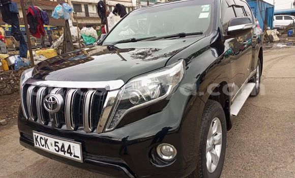 Oofamaa Toyota Land Cruiser Prado Black Makiinaa iti Nairobi keessatti Nairobi keessatti