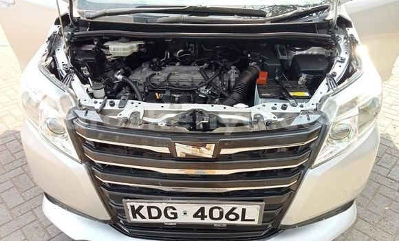 Nunua Ilio tumika Toyota Noah Fedha Gari ndani ya Nairobi nchini Nairobi Nunua Ilio tumika Toyota Noah Fedha Gari ndani ya Nairobi nchini Nairobi