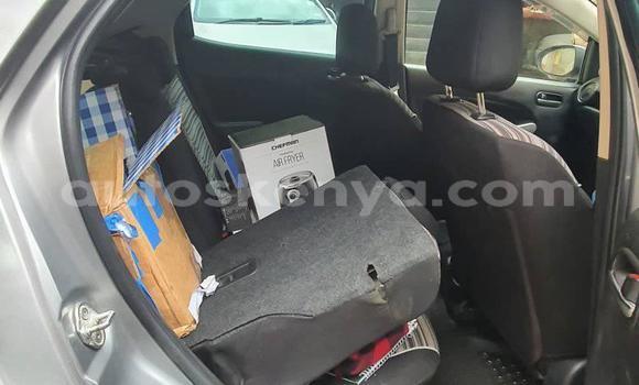 Nunua Ilio tumika Mazda Demio Fedha Gari ndani ya Nairobi nchini Nairobi Nunua Ilio tumika Mazda Demio Fedha Gari ndani ya Nairobi nchini Nairobi