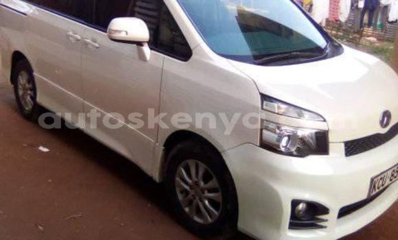 Buy Used Toyota Voxy White Car in Nairobi in Nairobi