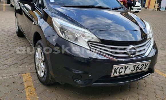 Oofamaa Nissan Note Black Makiinaa iti Nairobi keessatti Nairobi keessatti