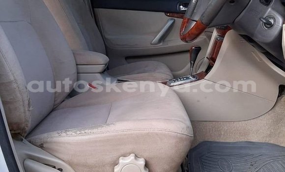 Oofamaa Toyota Premio Silver Makiinaa iti Nairobi keessatti Nairobi keessatti Oofamaa Toyota Premio Silver Makiinaa iti Nairobi keessatti Nairobi keessatti