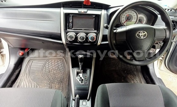 Oofamaa Toyota Fielder White Makiinaa iti Nairobi keessatti Nairobi keessatti Oofamaa Toyota Fielder White Makiinaa iti Nairobi keessatti Nairobi keessatti