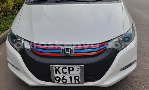 Nunua Ilio tumika Honda Insight Nyeupe Gari ndani ya Nairobi nchini Nairobi