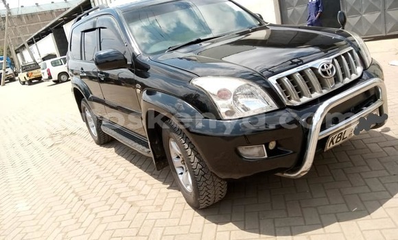 Nunua Ilio tumika Toyota Land Cruiser Prado Nyeusi Gari ndani ya Nairobi nchini Nairobi