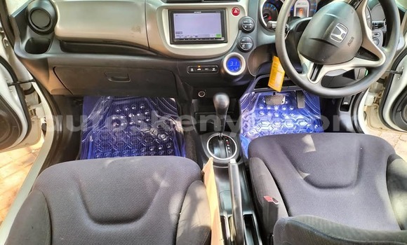 Oofamaa Honda Fit White Makiinaa iti Nairobi keessatti Nairobi keessatti Oofamaa Honda Fit White Makiinaa iti Nairobi keessatti Nairobi keessatti