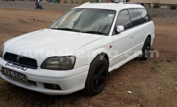 Nunua Ilio tumika Subaru Legacy Nyeupe Gari ndani ya Nairobi nchini Nairobi Nunua Ilio tumika Subaru Legacy Nyeupe Gari ndani ya Nairobi nchini Nairobi