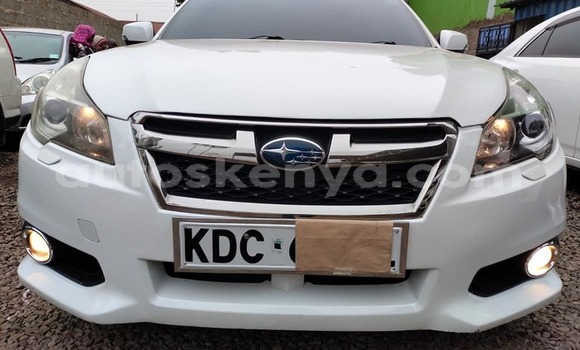 Oofamaa Subaru Legacy White Makiinaa iti Nairobi keessatti Nairobi keessatti Oofamaa Subaru Legacy White Makiinaa iti Nairobi keessatti Nairobi keessatti