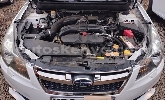 Nunua Ilio tumika Subaru Legacy Nyeupe Gari ndani ya Nairobi nchini Nairobi Nunua Ilio tumika Subaru Legacy Nyeupe Gari ndani ya Nairobi nchini Nairobi
