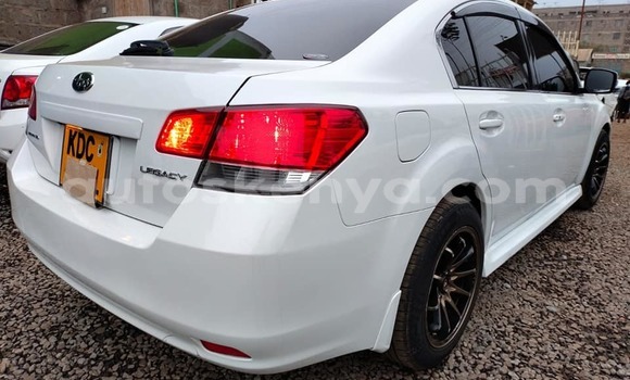 Nunua Ilio tumika Subaru Legacy Nyeupe Gari ndani ya Nairobi nchini Nairobi Nunua Ilio tumika Subaru Legacy Nyeupe Gari ndani ya Nairobi nchini Nairobi