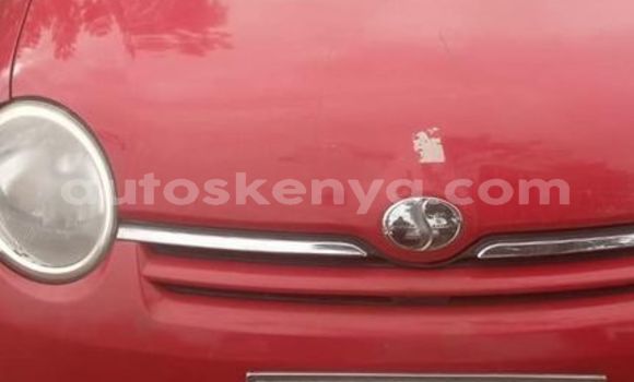 Oofamaa Toyota Sienta Red Makiinaa iti Ruiru keessatti Nairobi keessatti