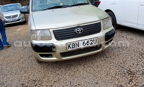 Nunua Ilio tumika Toyota Succeed Beige Gari ndani ya Nairobi nchini Nairobi