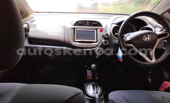 Nunua Ilio tumika Honda Fit Bluu Gari ndani ya Ruiru nchini Nairobi Nunua Ilio tumika Honda Fit Bluu Gari ndani ya Ruiru nchini Nairobi