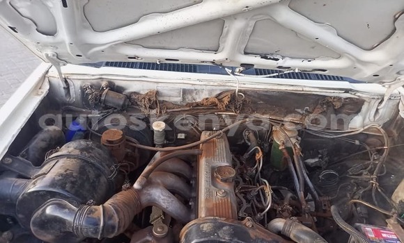 Nunua Ilio tumika Mitsubishi L200 Nyeupe Gari ndani ya Ruiru nchini Nairobi Nunua Ilio tumika Mitsubishi L200 Nyeupe Gari ndani ya Ruiru nchini Nairobi