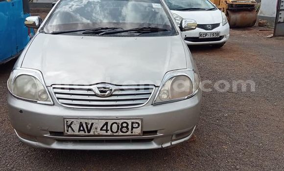 Oofamaa Toyota Corolla Silver Makiinaa iti Nairobi keessatti Nairobi keessatti