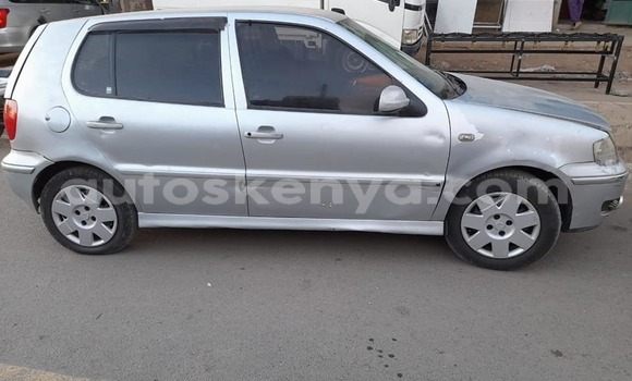 Oofamaa Volkswagen Polo Silver Makiinaa iti Nairobi keessatti Nairobi keessatti