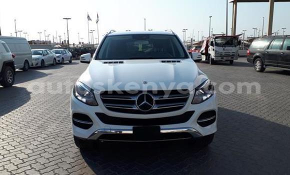 Nunua Ilio tumika Mercedes‒Benz GLE Nyeupe Gari ndani ya Nairobi nchini Nairobi Nunua Ilio tumika Mercedes‒Benz GLE Nyeupe Gari ndani ya Nairobi nchini Nairobi