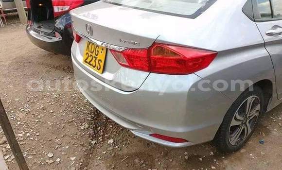 Oofamaa Honda City Silver Makiinaa iti Nairobi keessatti Nairobi keessatti Oofamaa Honda City Silver Makiinaa iti Nairobi keessatti Nairobi keessatti