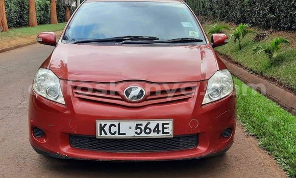 Nunua Ilio tumika Toyota Auris Nyekundu Gari ndani ya Nairobi nchini Nairobi
