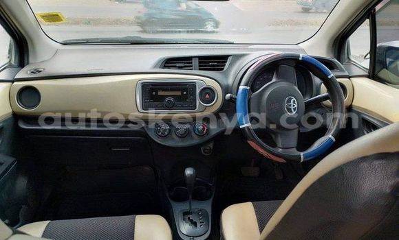 Oofamaa Toyota Vitz Silver Makiinaa iti Nairobi keessatti Nairobi keessatti Oofamaa Toyota Vitz Silver Makiinaa iti Nairobi keessatti Nairobi keessatti