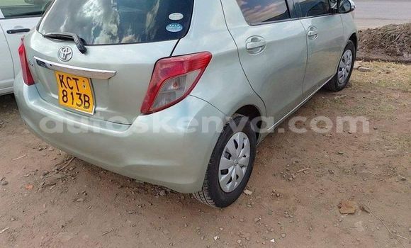 Oofamaa Toyota Vitz Silver Makiinaa iti Nairobi keessatti Nairobi keessatti Oofamaa Toyota Vitz Silver Makiinaa iti Nairobi keessatti Nairobi keessatti