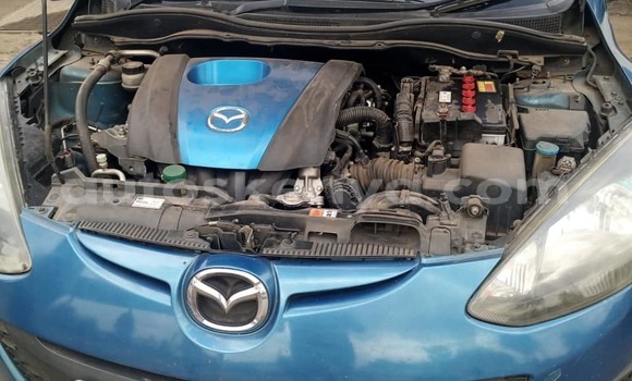 Nunua Ilio tumika Mazda Demio Bluu Gari ndani ya Nairobi nchini Nairobi Nunua Ilio tumika Mazda Demio Bluu Gari ndani ya Nairobi nchini Nairobi