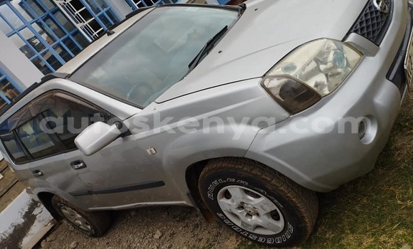Nunua Ilio tumika Nissan X–Trail Fedha Gari ndani ya Nairobi nchini Nairobi