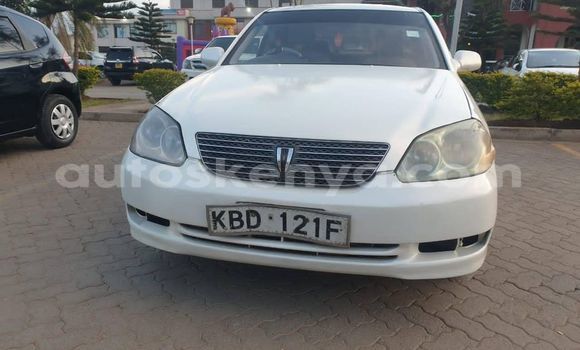 Oofamaa Toyota Mark II White Makiinaa iti Nairobi keessatti Nairobi keessatti