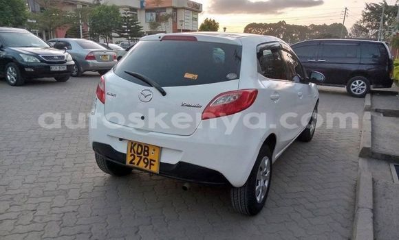 Nunua Ilio tumika Mazda Demio Nyeupe Gari ndani ya Nairobi nchini Nairobi Nunua Ilio tumika Mazda Demio Nyeupe Gari ndani ya Nairobi nchini Nairobi