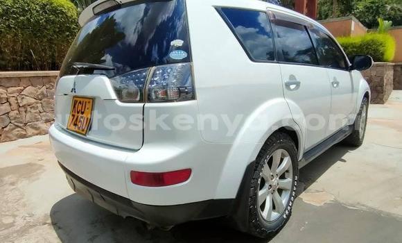 Nunua Ilio tumika Mitsubishi Outlander Nyeupe Gari ndani ya Nairobi nchini Nairobi Nunua Ilio tumika Mitsubishi Outlander Nyeupe Gari ndani ya Nairobi nchini Nairobi
