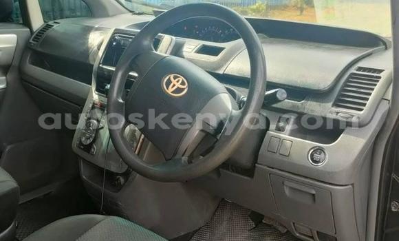 Nunua Ilio tumika Toyota Noah Nyeusi Gari ndani ya Nairobi nchini Nairobi Nunua Ilio tumika Toyota Noah Nyeusi Gari ndani ya Nairobi nchini Nairobi