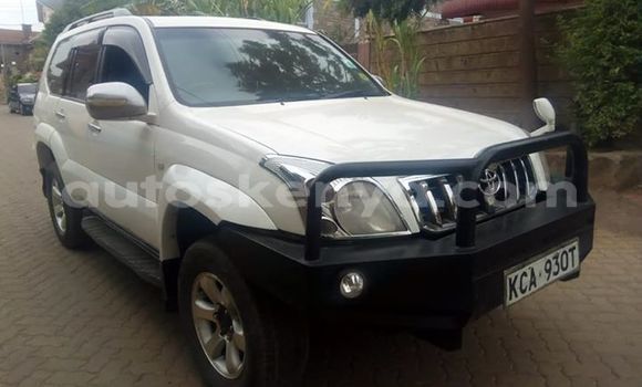 Nunua Ilio tumika Toyota Land Cruiser Prado Nyeupe Gari ndani ya Mombasa nchini Kenya ya Pwani Nunua Ilio tumika Toyota Land Cruiser Prado Nyeupe Gari ndani ya Mombasa nchini Kenya ya Pwani