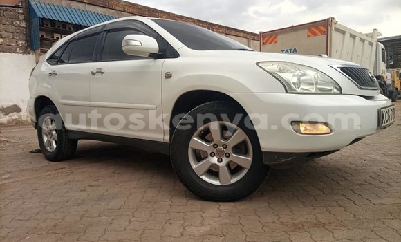 Nunua Ilio tumika Toyota Harrier Nyeupe Gari ndani ya Nairobi nchini Nairobi