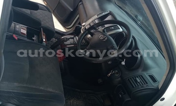 Oofamaa Toyota Harrier White Makiinaa iti Nairobi keessatti Nairobi keessatti Oofamaa Toyota Harrier White Makiinaa iti Nairobi keessatti Nairobi keessatti
