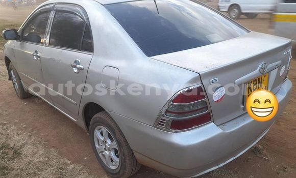 Oofamaa Toyota Corolla Silver Makiinaa iti Nairobi keessatti Nairobi keessatti