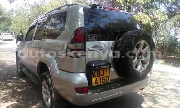 Nunua Ilio tumika Toyota Land Cruiser Prado Fedha Gari ndani ya Nairobi nchini Nairobi Nunua Ilio tumika Toyota Land Cruiser Prado Fedha Gari ndani ya Nairobi nchini Nairobi