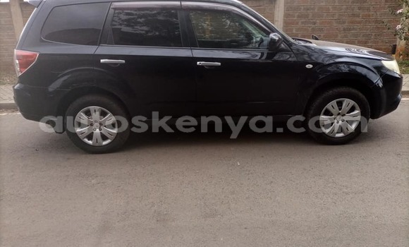 Oofamaa Subaru Forester Black Makiinaa iti Nairobi keessatti Nairobi keessatti