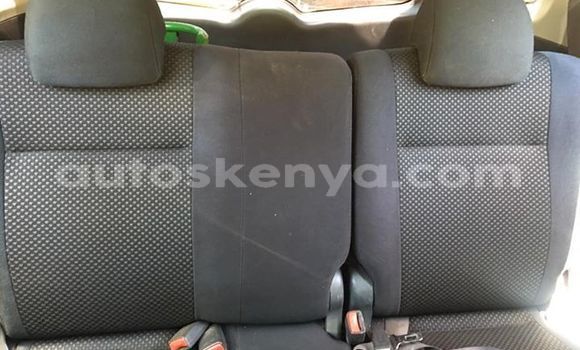 Nunua Ilio tumika Toyota Rush Fedha Gari ndani ya Nairobi nchini Nairobi Nunua Ilio tumika Toyota Rush Fedha Gari ndani ya Nairobi nchini Nairobi
