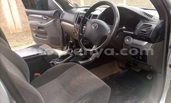 Buy Used Toyota Land Cruiser Prado Silver Car in Nairobi in Nairobi Buy Used Toyota Land Cruiser Prado Silver Car in Nairobi in Nairobi