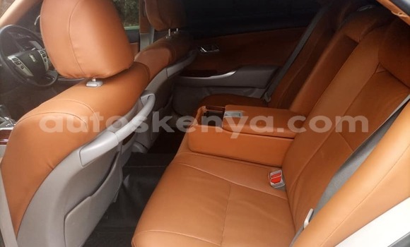 Buy Used Toyota Crown Blue Car in Nairobi in Nairobi Buy Used Toyota Crown Blue Car in Nairobi in Nairobi